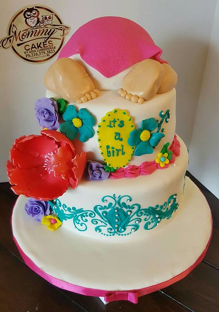 Cake by Mommy's cakes