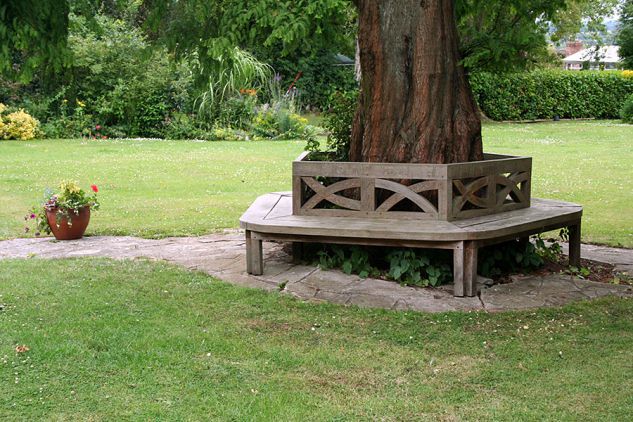 16 Creative Benches Around the Tree for Memorable Moments