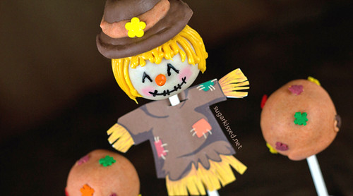 Scarecrow Thanksgiving Cake Pops