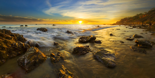 longexposure sunset usa beach coast losangeles waves shore californiacoast skydrama