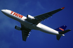 TAM A330-222 PT-MVB TLS 12/10/1998