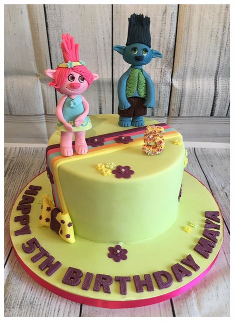 Troll Themed Cake by Dinkyscakes