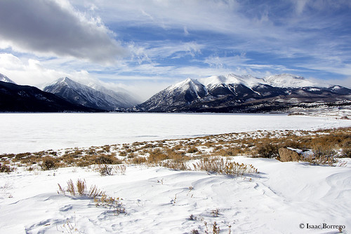 lake snow mountains ice clouds frozen colorado valley twinlakes peaks mountelbert canonrebelt4i