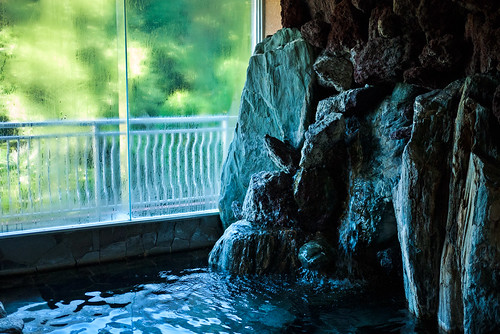 water bath rocks onsen bathing hotsprings onishi japan2013