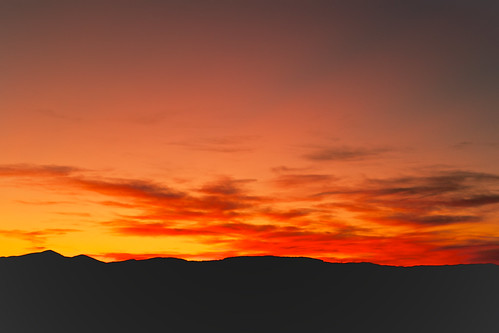 winter sunset red sky italy mountain nature silhouette clouds landscape evening reflex nikon raw fav50 hell dslr umbria appleaperture fav10 fav25 fav100 skyporn d3100 nikond3100