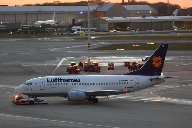Lufthansa - B735 - D-ABIB (1)