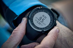 SROVNÁVACÍ TEST: Běžecké sporttestery s GPS