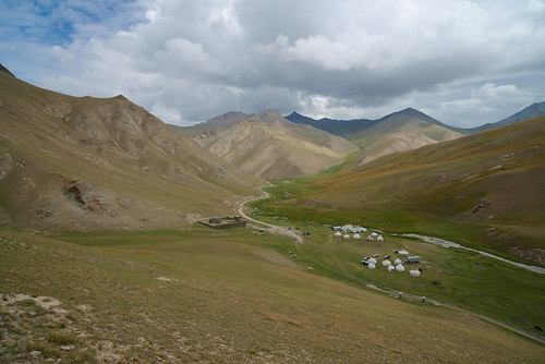 travelling inn asia backpacking silkroad centralasia kyrgyzstan caravanserai kyrgyzrepublic tashrabat sovietrepublic carlzeissdistagont2821zf2