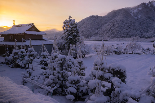 morning family winter snow japan sunrise dawn early cloudy awesome peaceful fukui katsuyama