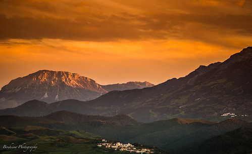 tétouan tetuan maroc morocco bouhsina bouhsinaphotography canon 5diii paysage sunset coucher de soleil couleur brillant ef70200 kelti montagne village orange wow
