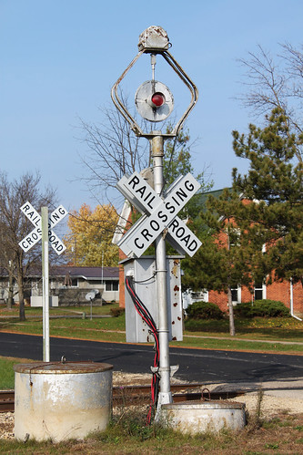 railroad railway railfan railroadcrossing gradecrossing crossingsignal wigwagsignal wigwag