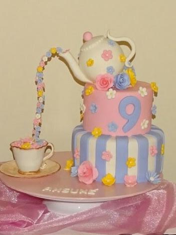 Teapot Cake from Sunet Heydenrych of Cakes by Sunet