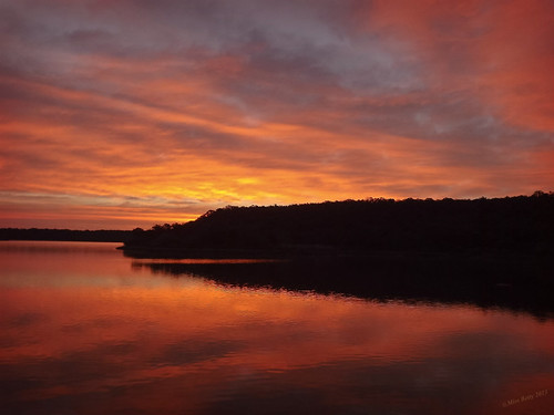 sky nature water colors clouds sunrise reflections outdoors scenery texas tx lakes stateparks cloudssky lakemineralwellsstatepark