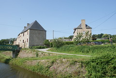 Canal d-Ille et Rance, Brittany - Photo of Saint-Thual