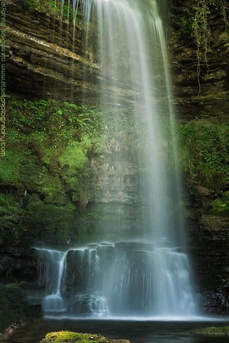 ireland green water waterfall silky leitrim glencar tamron247028vc