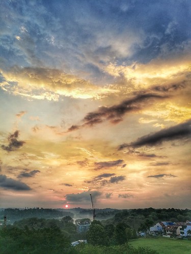 sunset singapore sun huaweisg huaweimate9 tomquah landscape clouds lowerpeircereservoir leicaduallens