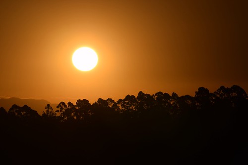 sunset brazil sky sun minasgerais brasil landscape nikon nofilter juizdefora noeffect noclouds d5300 condomínioportaldoaeroporto