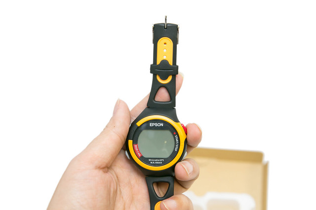 EPSON 鐵人腕式 GPS 運動手錶 SS-701 (1) 開箱看看 @3C 達人廖阿輝