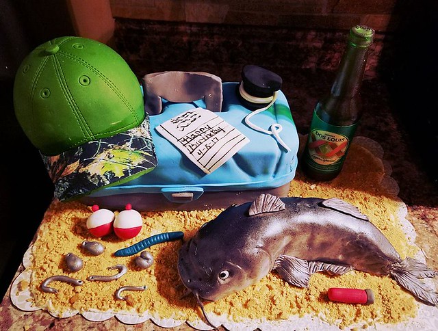 Gone Fishing Cake by Margarita Gabriel Juarez of M&G Sweet Creations