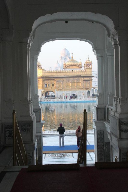 IMG_9599-Amritsar-golden-temple_Small