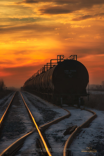 morning winter orange canada train photography dawn early nikon glow rail railway prairie saskatchewan tanker d800 canadianphotographer rokeby ianmcgregor ianmcgregorphotographycom