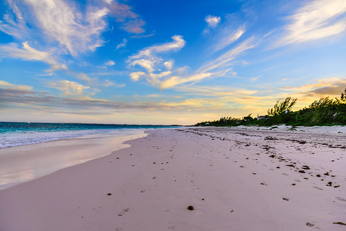 pink sunset sky beach beautiful coral sand pretty bahamas beachsunset cliche harbourisland pinksand d600 dunmoretown