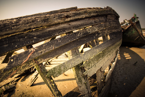 wood old summer france slr texture beach digital canon landscape photography eos boat sand europe flickr ship dof view image perspective picture shipwreck shutter dslr normandy destroyed cracked 5dmarkiii youperspective