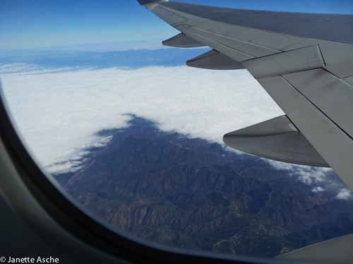 travel usa cloud mountains america flight santaana qantas viewfromplane