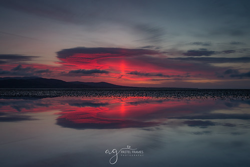 sunriseinblackrock colouth dundalk ireland sunrise reflection tideout canon5dmark3 canon 1635mm wide angle sun clouds sky nature amazing totallyworhit morning amazingsky red