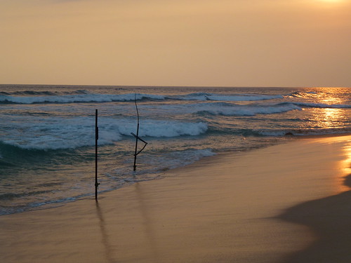 sunset beach coast cloudy indianocean srilanka barmyarmy koggala koggalabeach laccadivesea ralphrimmer