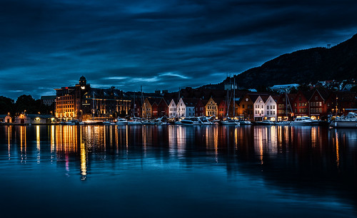 voyage old blue houses water norway night eau bleu bergen nuit hordaland norvège