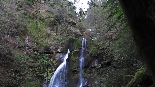 wet water oregon waterfall or falls waterfalls