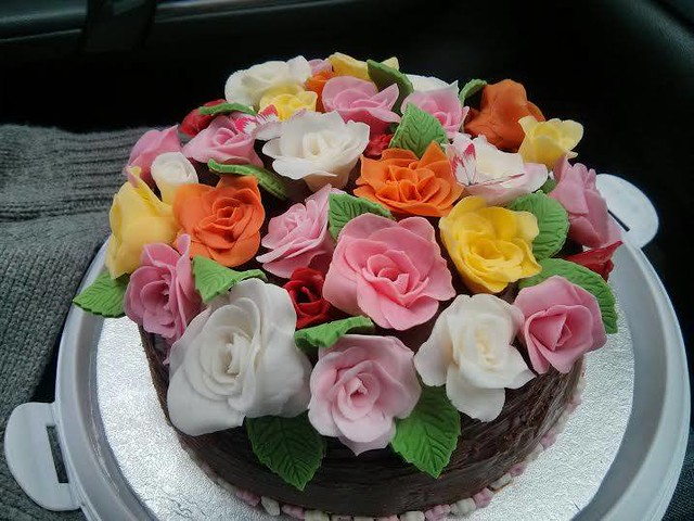 Chocolate Cake with Sugar Flowers by Maria Rizwan of The Cakeville