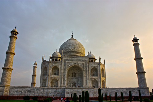 Great colors this morning on the Taj Mahal