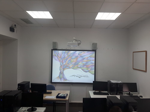 Nueva aula de informática de Antaris donada por la Obra Social de La Caixa