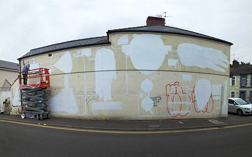 Run street art in Cardiff
