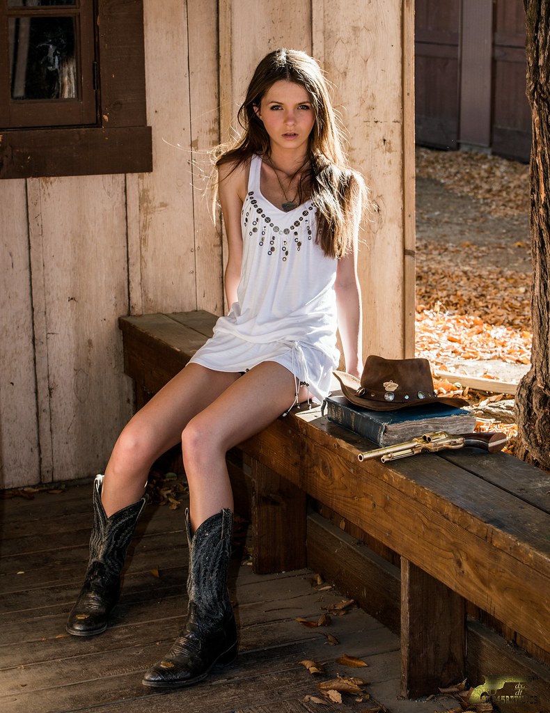 I Shot The Sheriff Nikon D800e Photos Cowgirl Model Goddess In White Dress Sandy Brown Hair