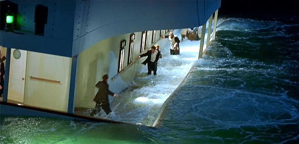 RMS Titanic sinking - a photo on Flickriver
