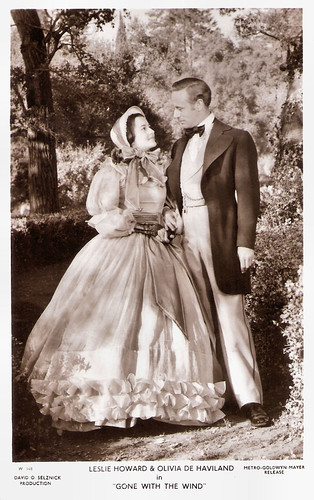 Leslie Howard and Olivia de Havilland in Gone with the wind (1939)