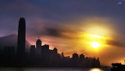 sunset skyline clouds hongkong dusk 1855mm sunrays victoriapeak ifc2 nikond3000 arupenducoin