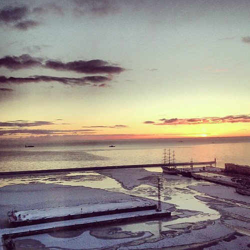 winter sunrise gdynia uploaded:by=flickstagram instagram:venue_name=molopoc582udniowe instagram:venue=4414179 instagram:photo=3764491531856548861482089