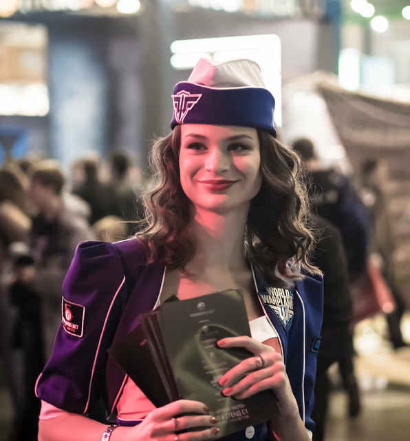 World of Warplanes girl at Igromir 2013