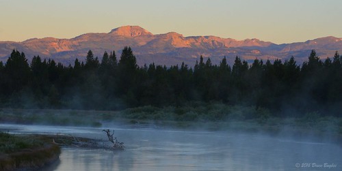 yellowstonenationalpark madison river mountains water sunrise fog madisonriver montana morning yellowstone