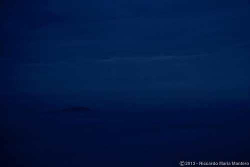 sunset mist silhouette fog night clouds landscape bluehour hilltop afsvrzoomnikkor70300mmf4556gifed