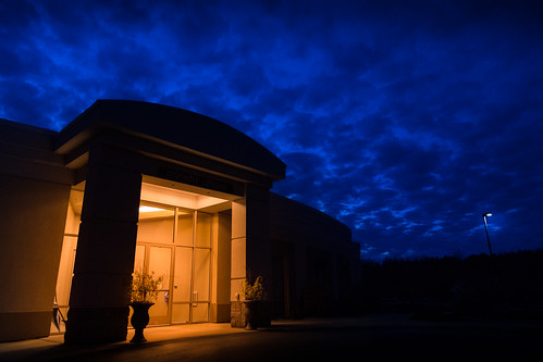 canoneos5dmarkiv bluehour civiltwilight sunset clouds church ministryoffice complementary light michigan evangelical chapel
