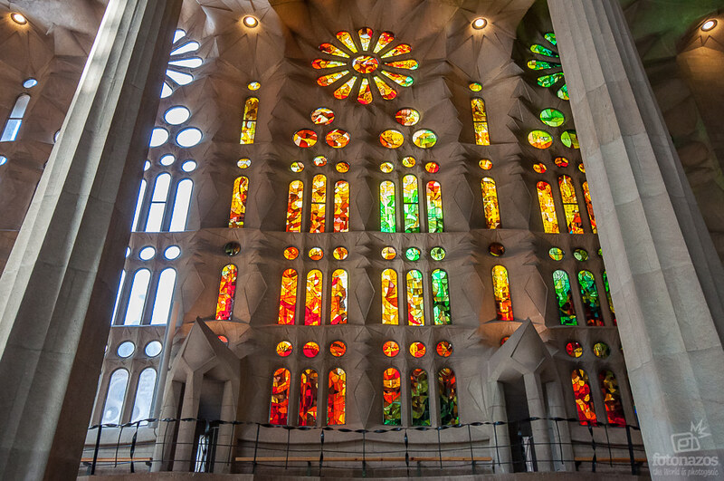 Fotos espectaculares del interior de la Sagrada Familia de Gaudí