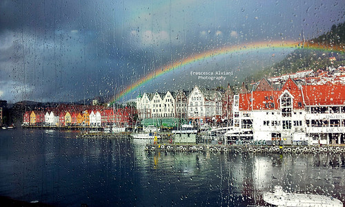 rain norway work norge office rainbow tourist explore bergen arcobaleno norvegia lavoro regnbyen exploreonflickr francescaalvianiphotography