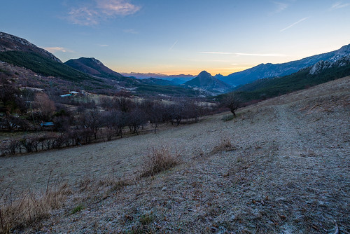 blue light cold sunrise landscape first givre 2014 briançonnet