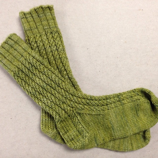Green socks finished! #ninetofivesock #dreamincolor #smooshywithcashmere #knitting