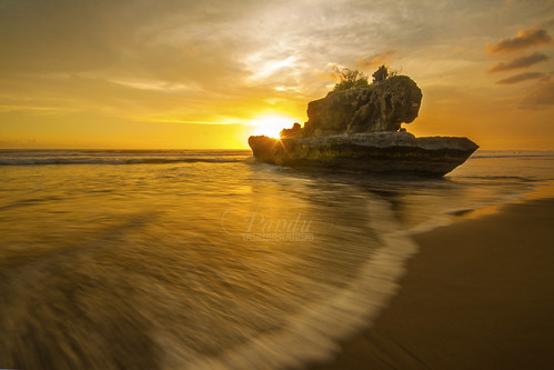 sunset bali beach rock indonesia landscape photography tour guide yeh tabanan gangga baliphotography balitravelphotography baliphotographytour baliphotographyguide